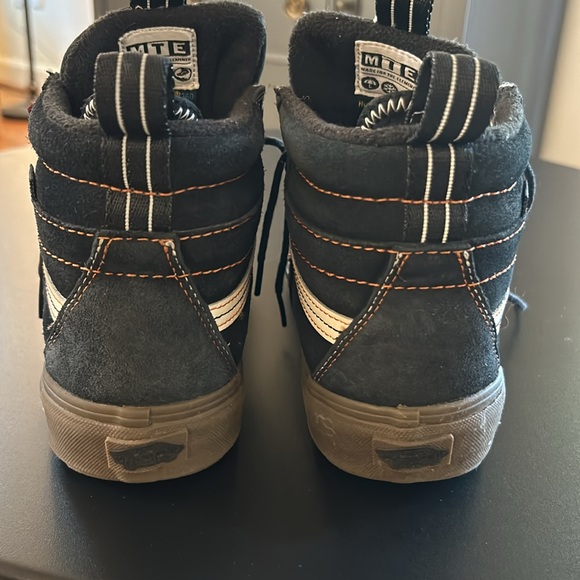 Van’s Off the Wall MTE Women’s size 8 - Picture 10 of 10